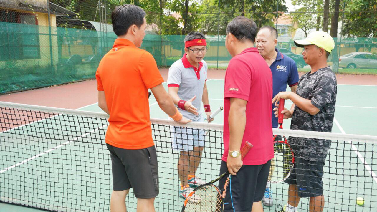 Khóa học Tennis Giờ Hội Viên - Tiền sân 500k 1 tháng
